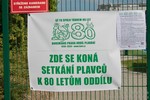 příchod na oslavu